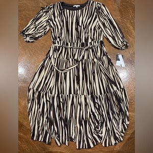 Studio One Black and Cream Long Sleeve Dress